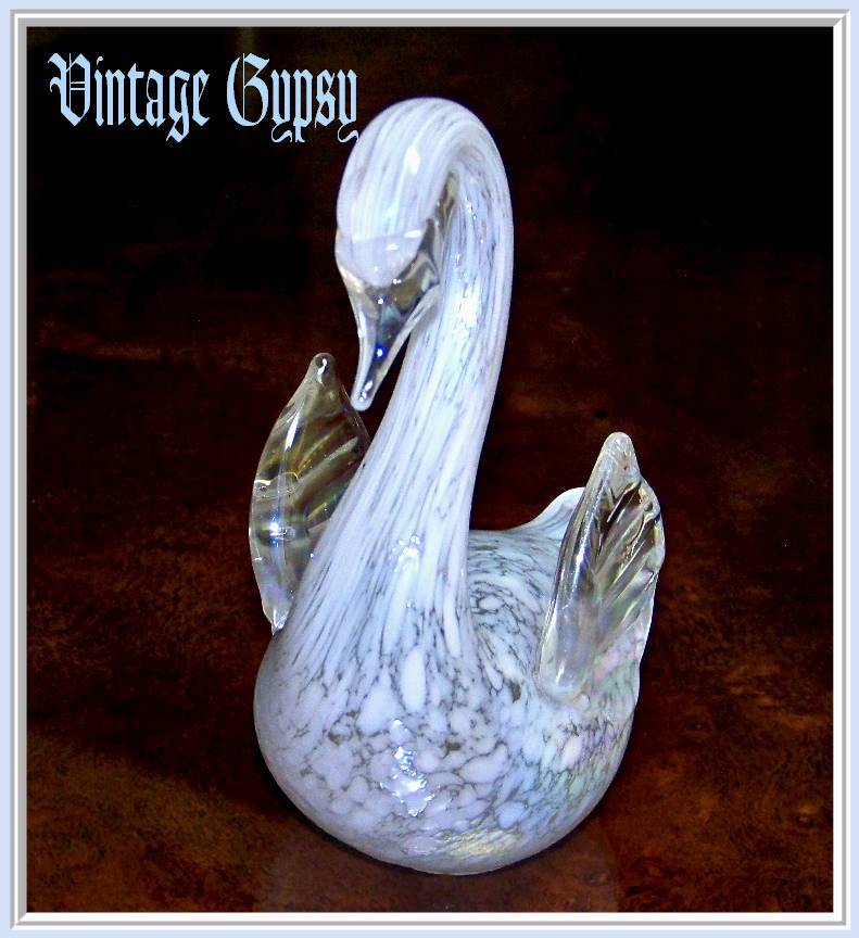 Vintage Italian Art Glass Swan Figurine Vintage Italian Art Glass Swan Figurine