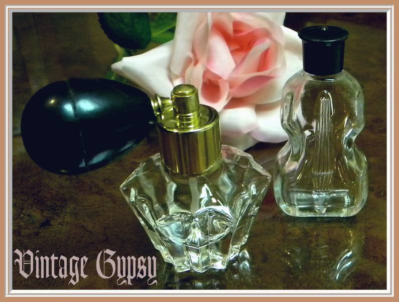 Set of Two Vintage Mini Scent Perfume Bottles Set of Two Vintage Mini Scent Perfume Bottles