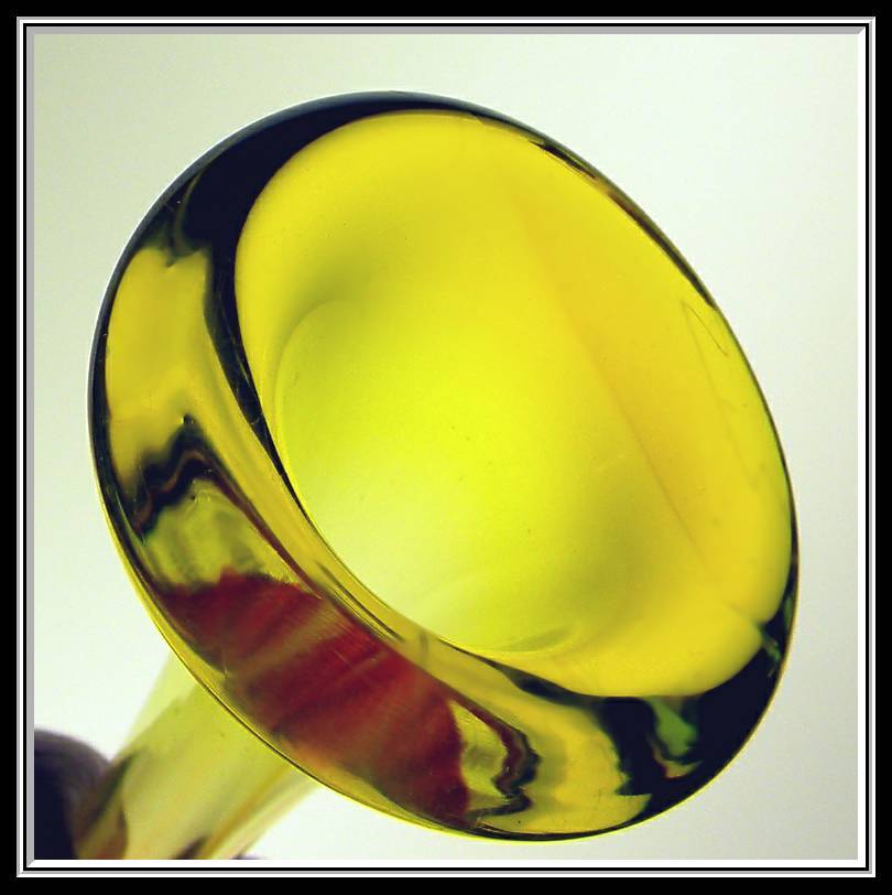 Italian Controlled Bubbles Blown Glass Paperweight Vase Italian Controlled Bubbles Blown Glass Paperweight Vase