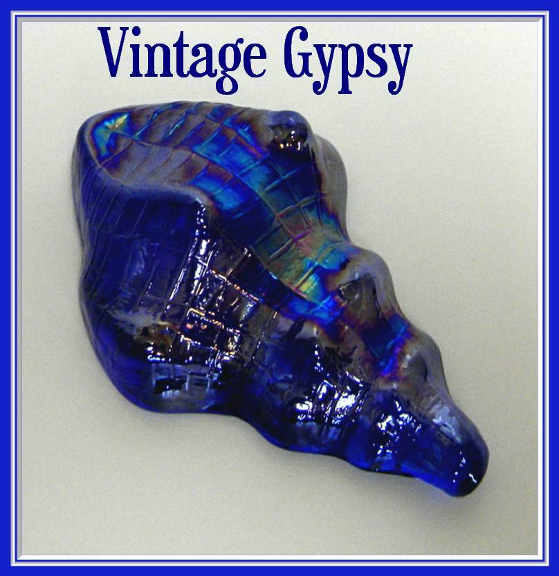 Vintage Blue Iridescent Glass Sea Shell Paperweight Vintage Blue Iridescent Glass Sea Shell Paperweight
