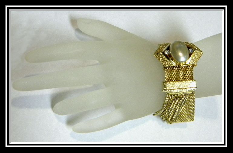 Vintage Mesh Slide Tassel Bracelet ~ Fits All Wrist Sizes~ Vintage Mesh Slide Tassel Bracelet ~ Fits All Wrist Sizes~