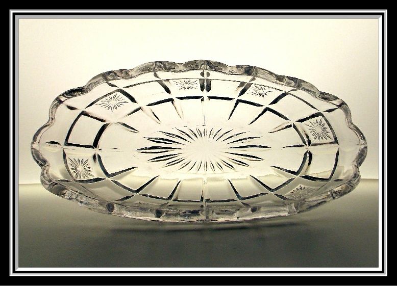 Tarentum Glass Calling Card Dish "Verona", c. 1910 Tarentum Glass Calling Card Dish "Verona", c. 1910