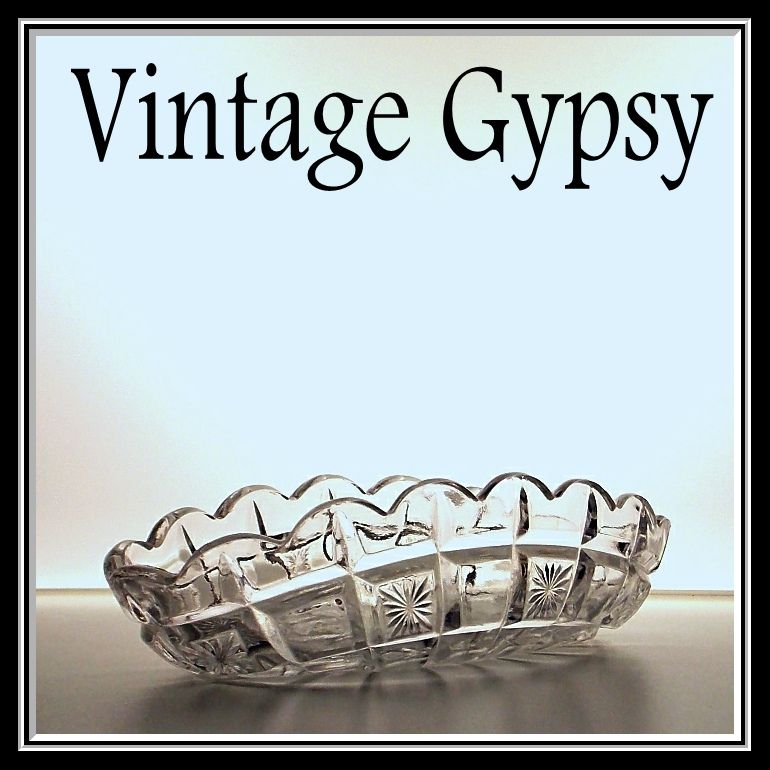 Tarentum Glass Calling Card Dish "Verona", c. 1910 Tarentum Glass Calling Card Dish "Verona", c. 1910