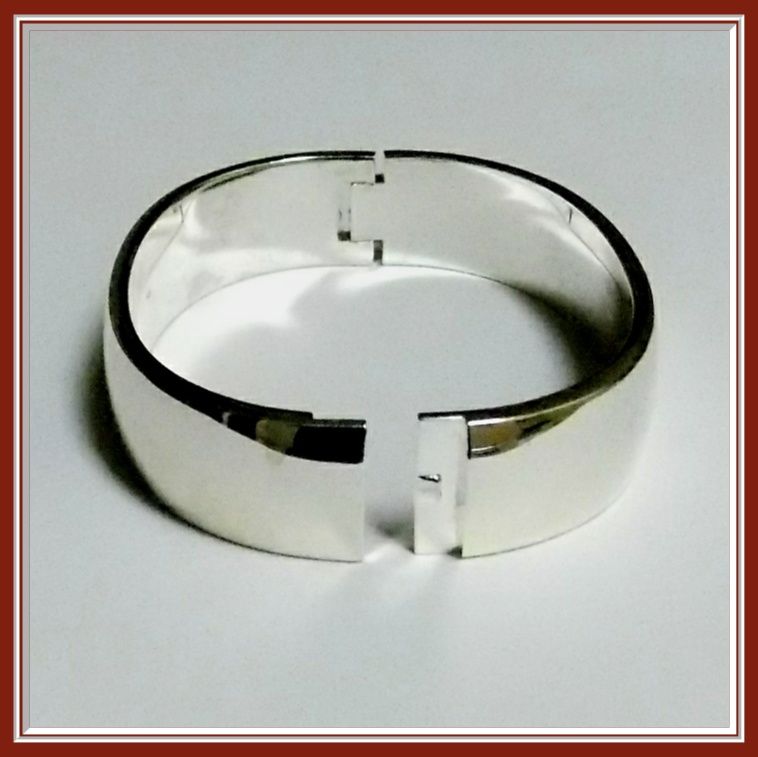 Wide Heavy Sterling Silver 1960's Classic Bangle Bracelet 76 Grams Wide Heavy Sterling Silver 1960's Classic Bangle Bracelet 76 Grams