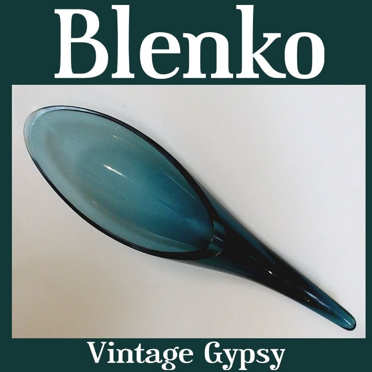 Mid Century Modern Blenko Horn Vase Designed by Winslow Anderson prior to 1953 Mid Century Modern Blenko Horn Vase Designed by Winslow Anderson prior to 1953