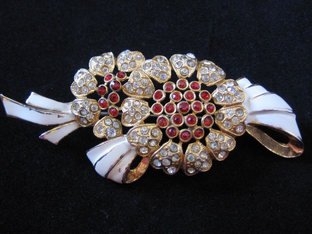 Vintage Coro Floral Enamel and Rhinestone Pin Brooch Vintage Coro Floral Enamel and Rhinestone Pin Brooch