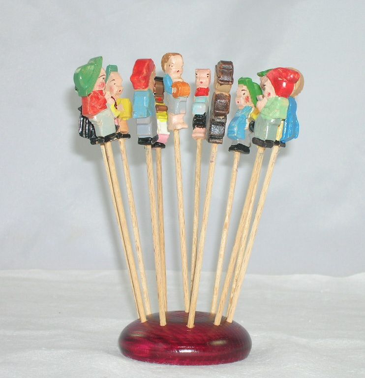 Unique Vintage ANRI Hand Carved Hors D'oeuvre Spears CocktailToothpicks Unique Vintage ANRI Hand Carved Hors D'oeuvre Spears CocktailToothpicks
