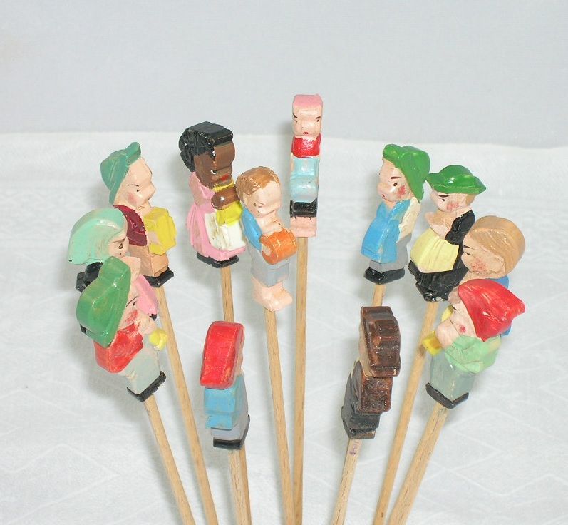 Unique Vintage ANRI Hand Carved Hors D'oeuvre Spears CocktailToothpicks Unique Vintage ANRI Hand Carved Hors D'oeuvre Spears CocktailToothpicks