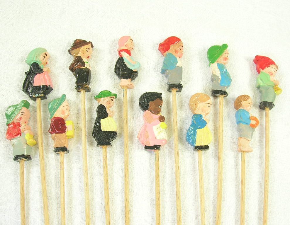 Unique Vintage ANRI Hand Carved Hors D'oeuvre Spears CocktailToothpicks Unique Vintage ANRI Hand Carved Hors D'oeuvre Spears CocktailToothpicks