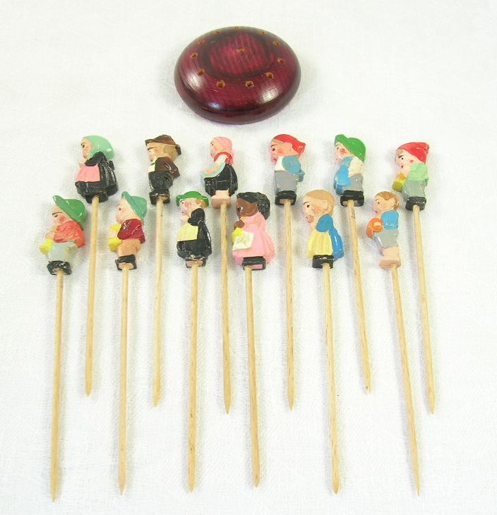 Unique Vintage ANRI Hand Carved Hors D'oeuvre Spears CocktailToothpicks Unique Vintage ANRI Hand Carved Hors D'oeuvre Spears CocktailToothpicks