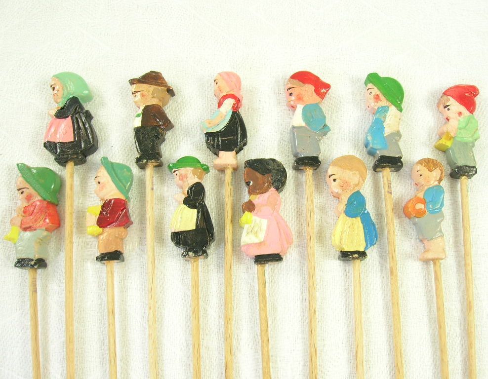 Unique Vintage ANRI Hand Carved Hors D'oeuvre Spears CocktailToothpicks Unique Vintage ANRI Hand Carved Hors D'oeuvre Spears CocktailToothpicks