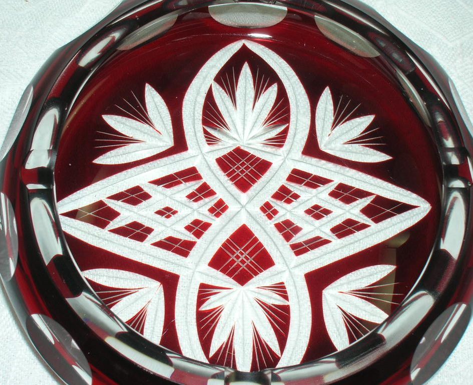 Gorgeous Ruby Red Cut To Clear Glass Ashtray Geometric Designs Gorgeous Ruby Red Cut To Clear Glass Ashtray Geometric Designs