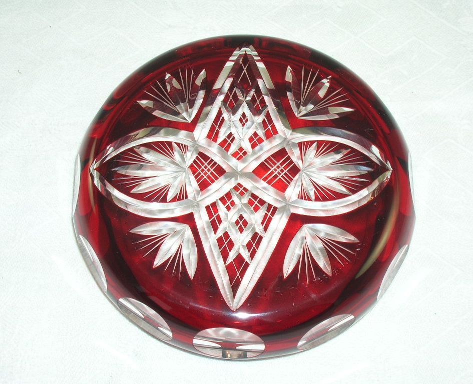 Gorgeous Ruby Red Cut To Clear Glass Ashtray Geometric Designs Gorgeous Ruby Red Cut To Clear Glass Ashtray Geometric Designs