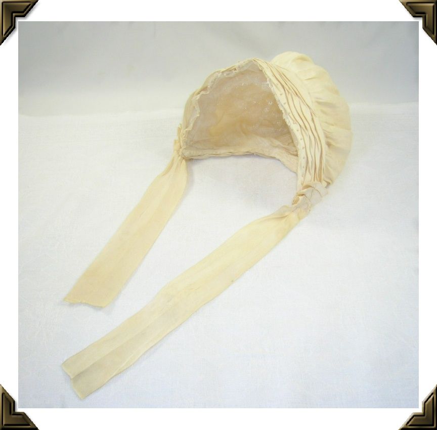 Endearing Hand Made Vintage Baby Doll Bonnet/Hat Endearing Hand Made Vintage Baby Doll Bonnet/Hat