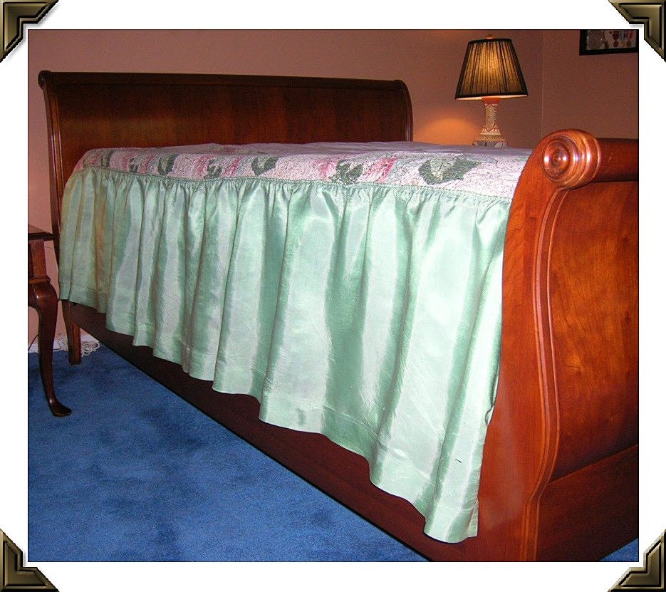 Delightful Vintage Barkcloth & Satin Twin Bedspread Delightful Vintage Barkcloth & Satin Twin Bedspread