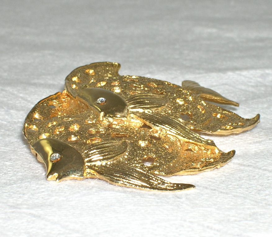 Vintage NOS Double Figural Angel Fish Pin Brooch Vintage NOS Double Figural Angel Fish Pin Brooch