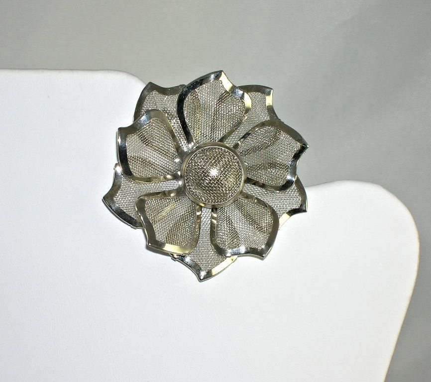 Vintage NOS Silver Tone Mesh Flower Pin Brooch 1960's Vintage NOS Silver Tone Mesh Flower Pin Brooch 1960's