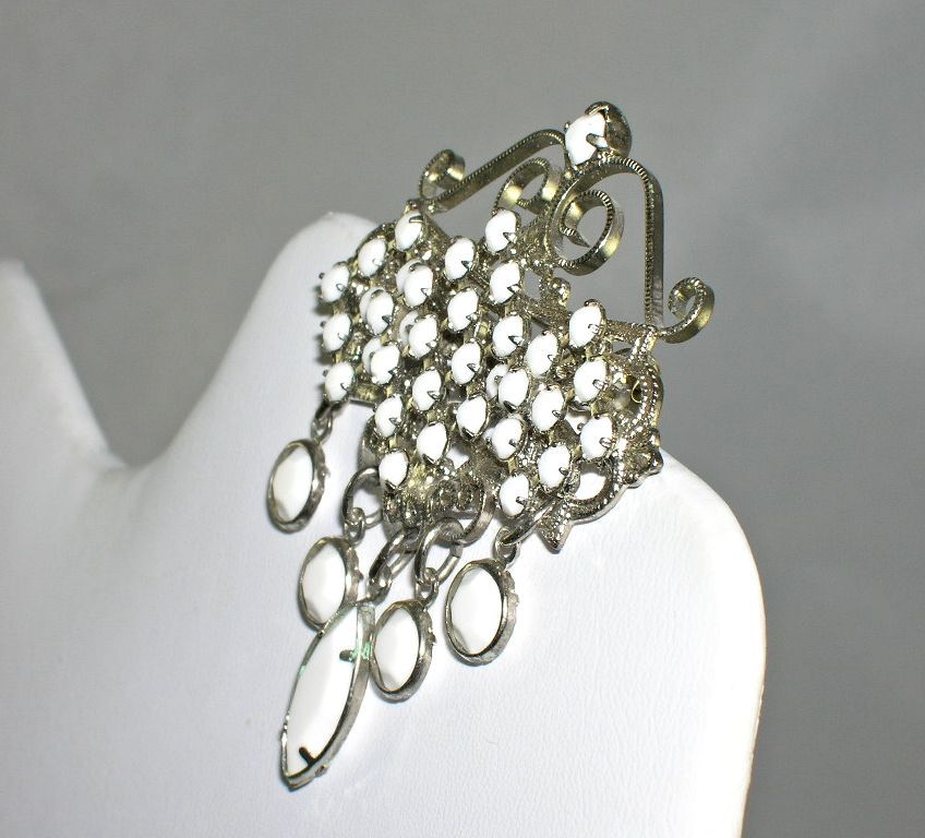 Gorgeous NOS Vintage Dangling White Milk Glass Bead Brooch Pin Gorgeous NOS Vintage Dangling White Milk Glass Bead Brooch Pin