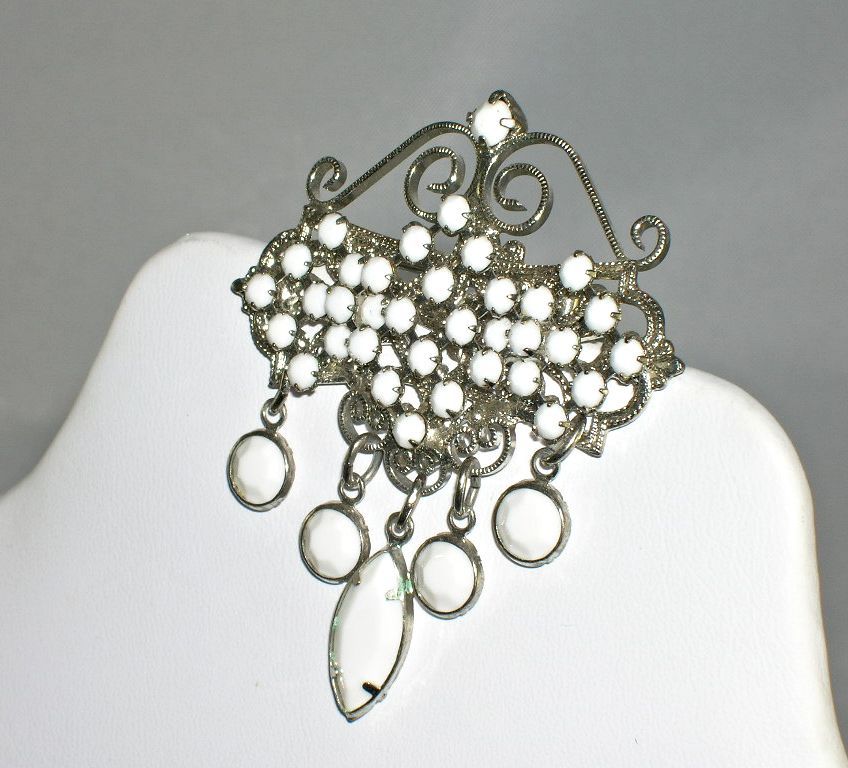 Gorgeous NOS Vintage Dangling White Milk Glass Bead Brooch Pin Gorgeous NOS Vintage Dangling White Milk Glass Bead Brooch Pin