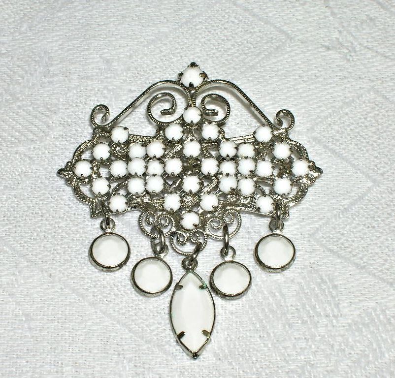 Gorgeous NOS Vintage Dangling White Milk Glass Bead Brooch Pin Gorgeous NOS Vintage Dangling White Milk Glass Bead Brooch Pin