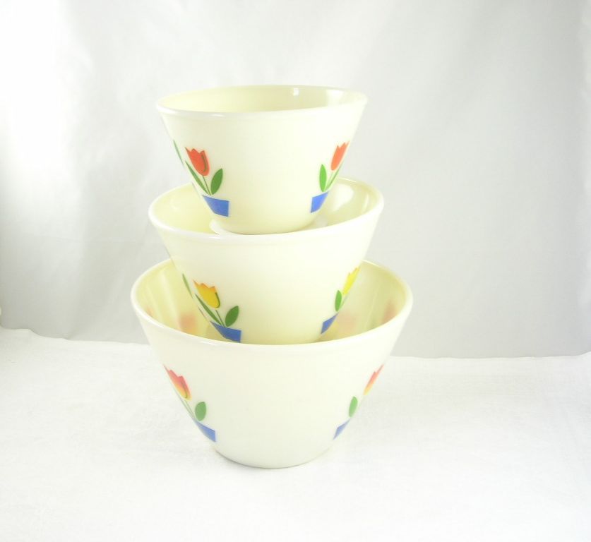 Fire King Tulip Pattern Splash Proof Mixing Bowls Fire King Tulip Pattern Splash Proof Mixing Bowls
