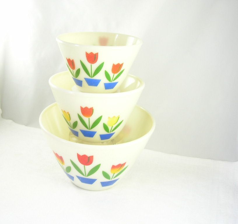 Fire King Tulip Pattern Splash Proof Mixing Bowls Fire King Tulip Pattern Splash Proof Mixing Bowls