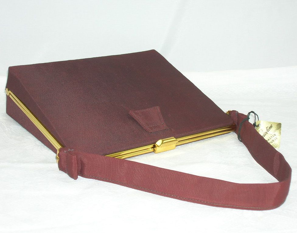 NOS Graceline Master Purse Classic Lines Change Purse & Mirror NOS Graceline Master Purse Classic Lines Change Purse & Mirror