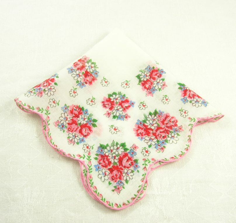 Pretty Flower Bouquets Vintage Handkerchief/Hanky Pretty Flower Bouquets Vintage Handkerchief/Hanky