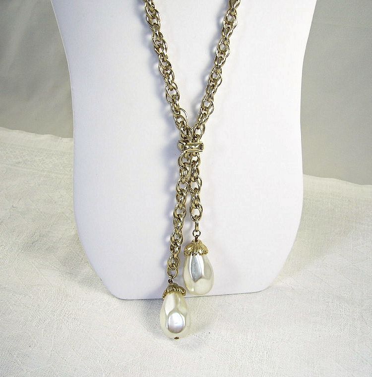 Vintage NOS 1970's Gold Tone Lariat Slide Faux Pearl Bead Necklace ~ Vintage NOS 1970's Gold Tone Lariat Slide Faux Pearl Bead Necklace ~