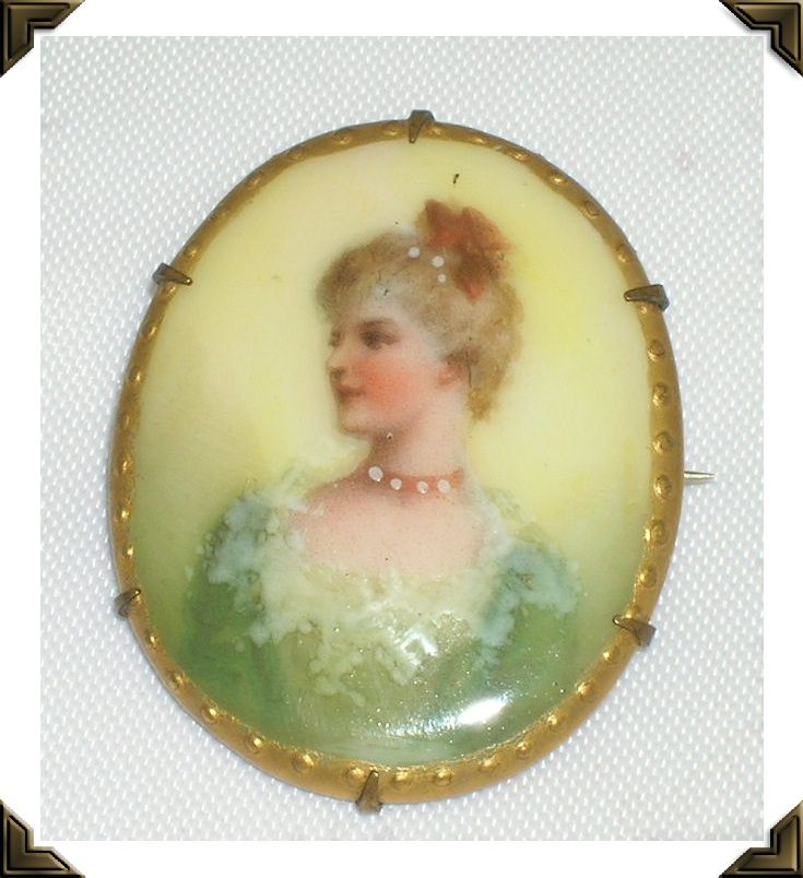 Victorian Hand Painted Porcelain Portrait Brooch Pin 1900-1920's Victorian Hand Painted Porcelain Portrait Brooch Pin 1900-1920's