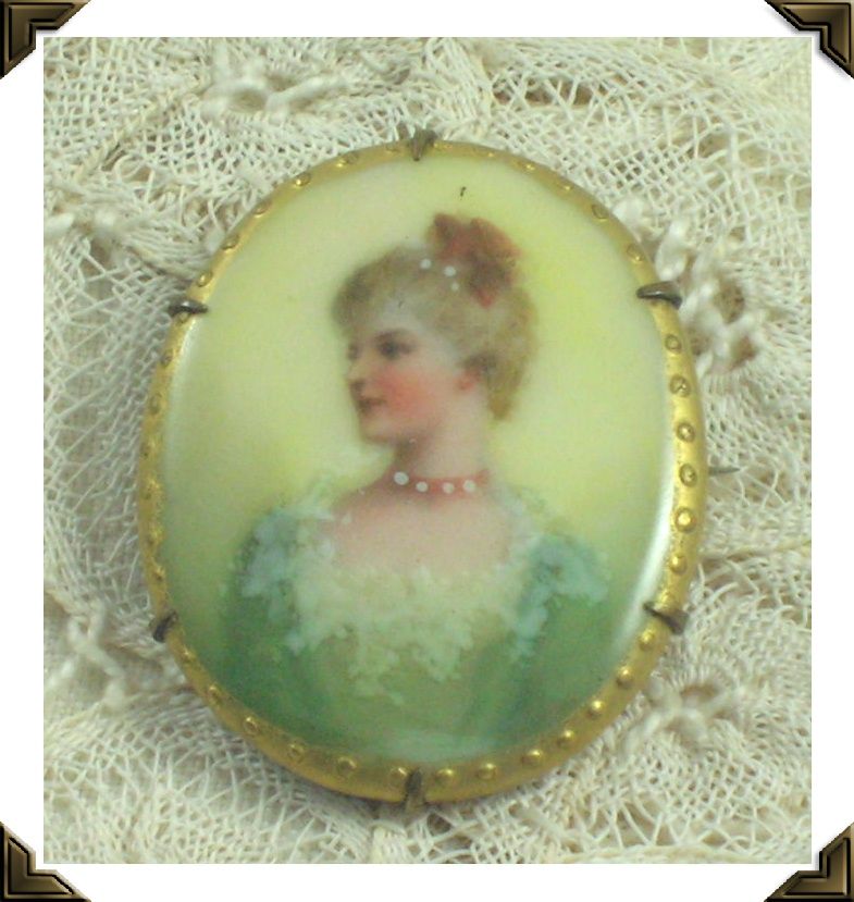 Victorian Hand Painted Porcelain Portrait Brooch Pin 1900-1920's Victorian Hand Painted Porcelain Portrait Brooch Pin 1900-1920's