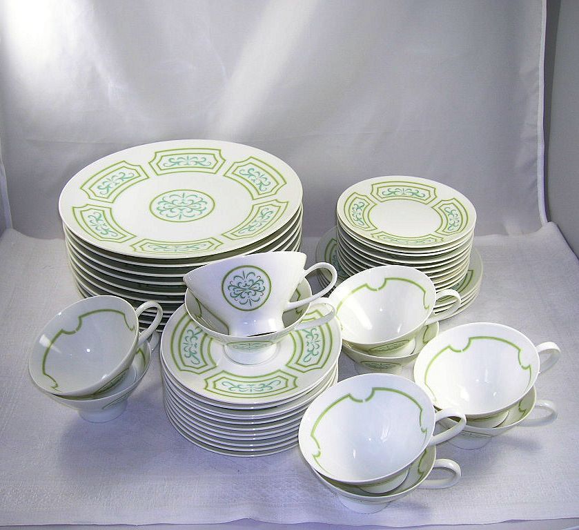 Rosenthal Germany Versailles Dinnerware Set 44 Pieces Artist Signed Rosenthal Germany Versailles Dinnerware Set 44 Pieces Artist Signed