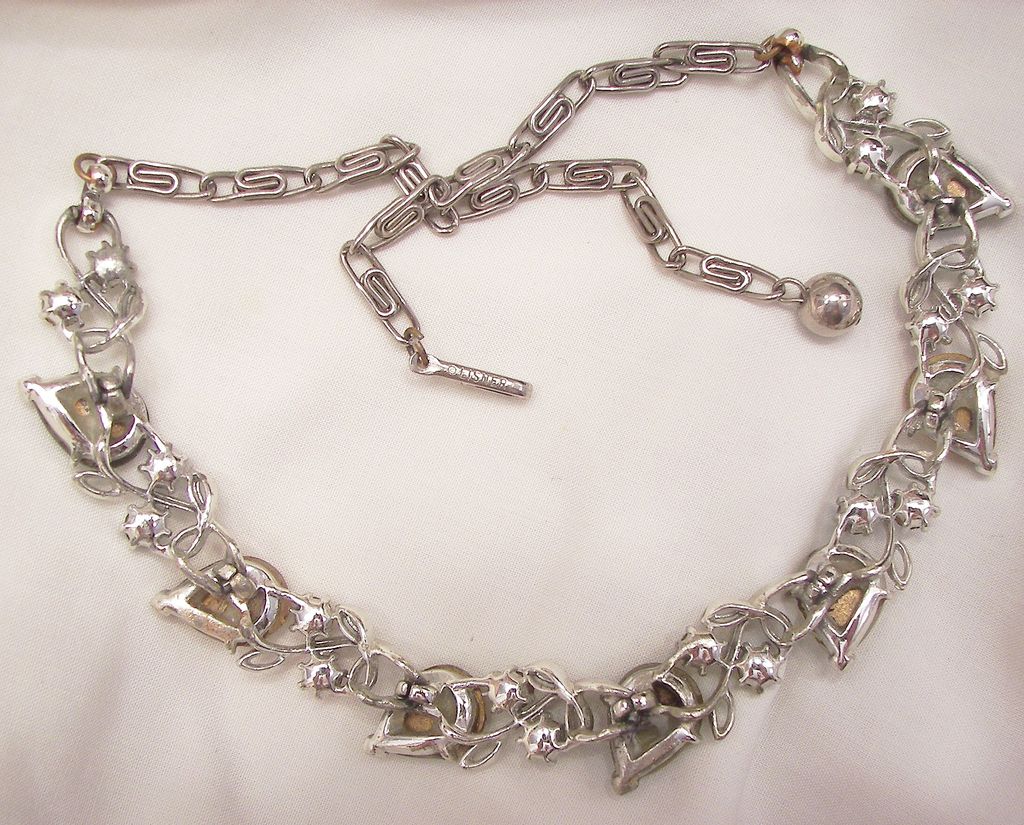 Lovely Lisner Frosted givre opaque molded Lucite pastel rhinestone Necklace Lovely Lisner Frosted givre opaque molded Lucite pastel rhinestone Necklace