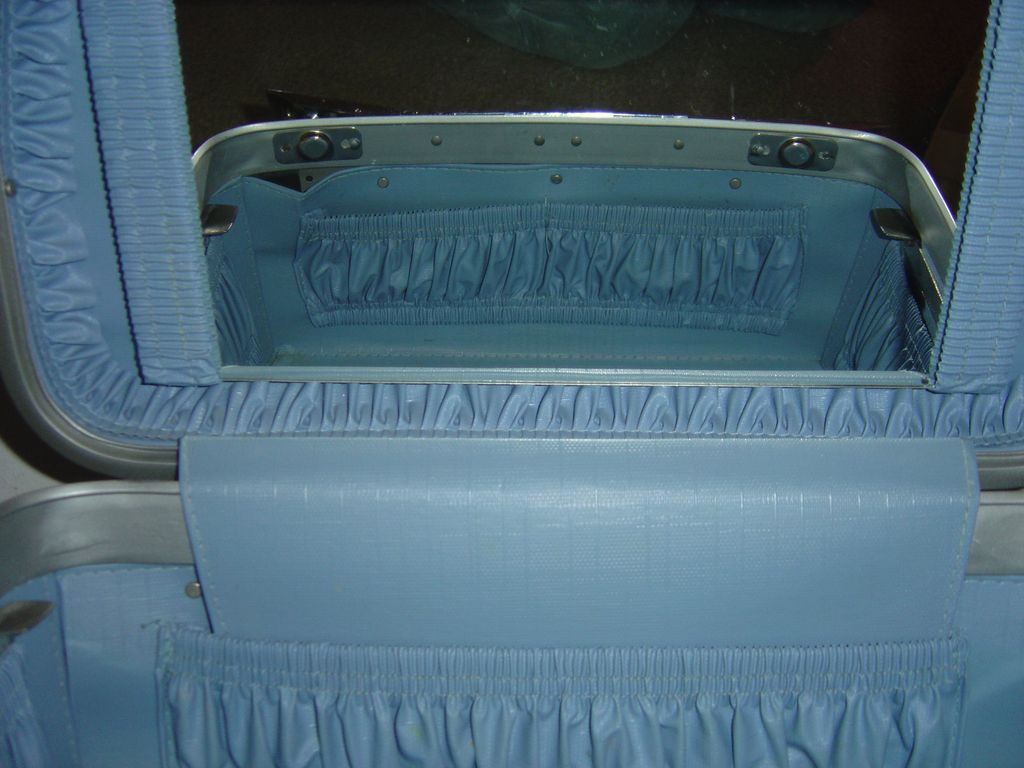 Vintage Train Case by Hawthorne Vintage Train Case by Hawthorne