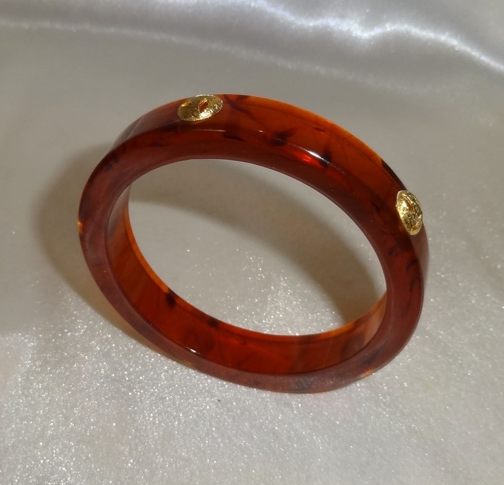 Vintage RARE Lucite Escutcheon Bangle Bracelet Vintage RARE Lucite Escutcheon Bangle Bracelet