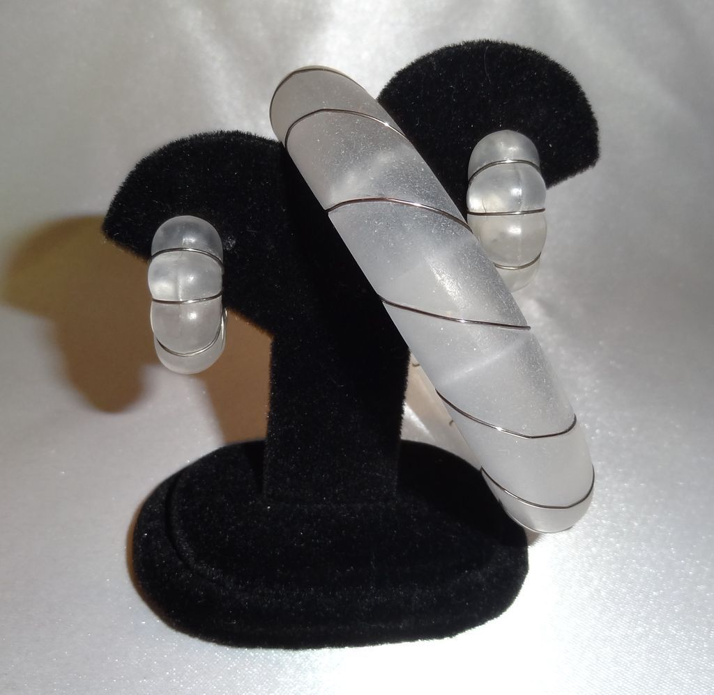 Vintage Frosted Clear Wire Wrapped Lucite Bracelet and Earring Set Vintage Frosted Clear Wire Wrapped Lucite Bracelet and Earring Set