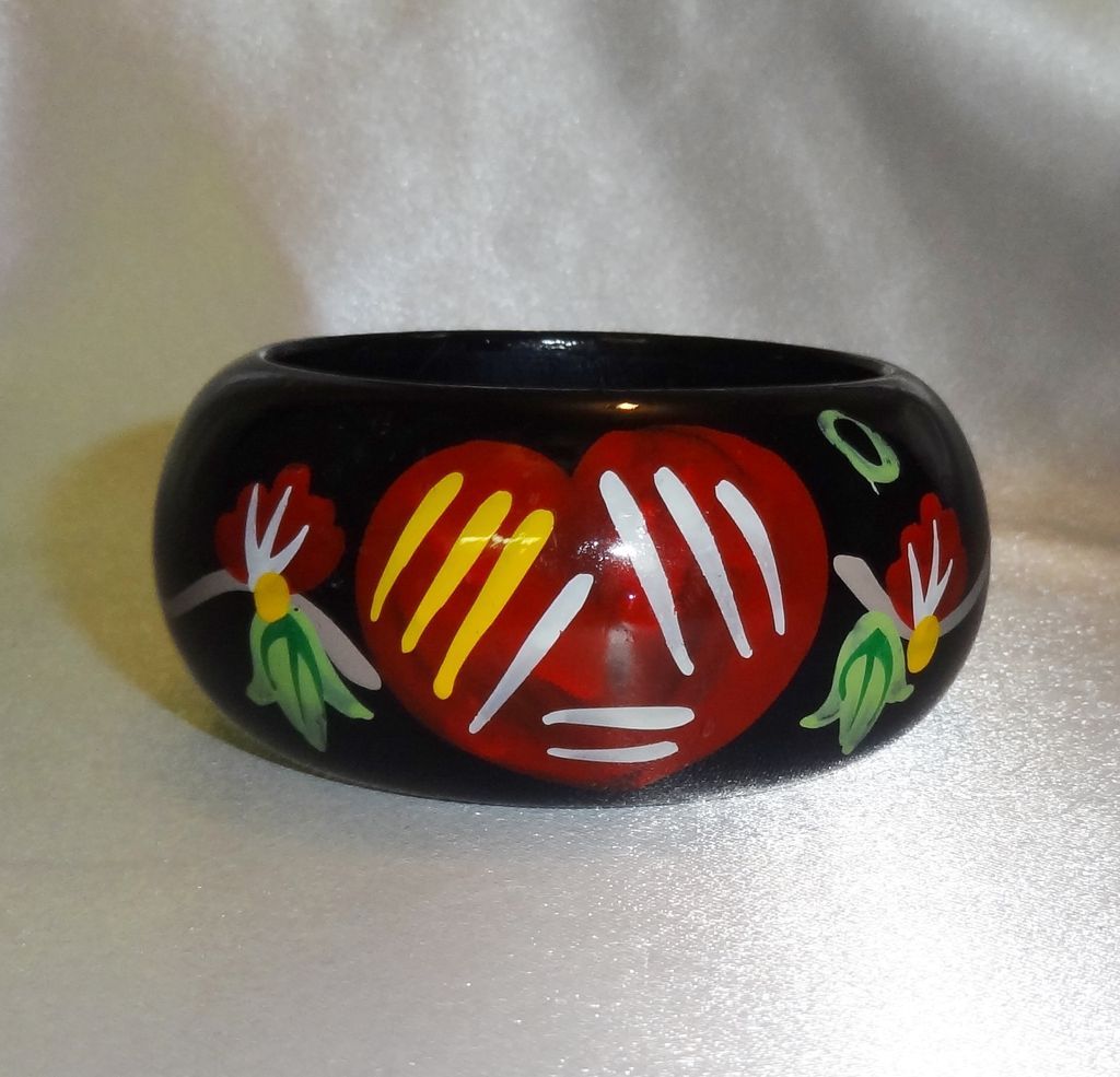 Vintage Hand Painted Wood Bangle Bracelet Vintage Hand Painted Wood Bangle Bracelet