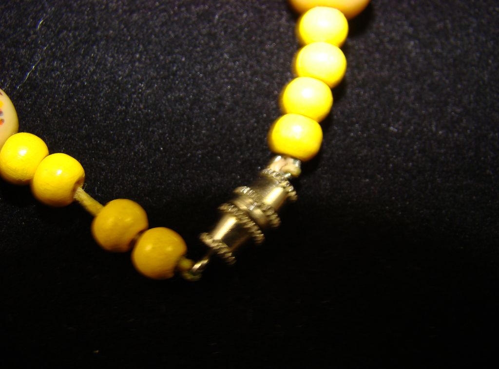 Art Glass Bead Necklace with Yellow Accents Art Glass Bead Necklace with Yellow Accents