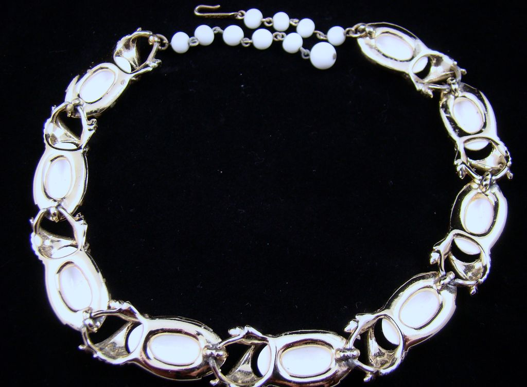 Vintage Coro Milk Glass Thermoset Choker with Gold Tone Vintage Coro Milk Glass Thermoset Choker with Gold Tone