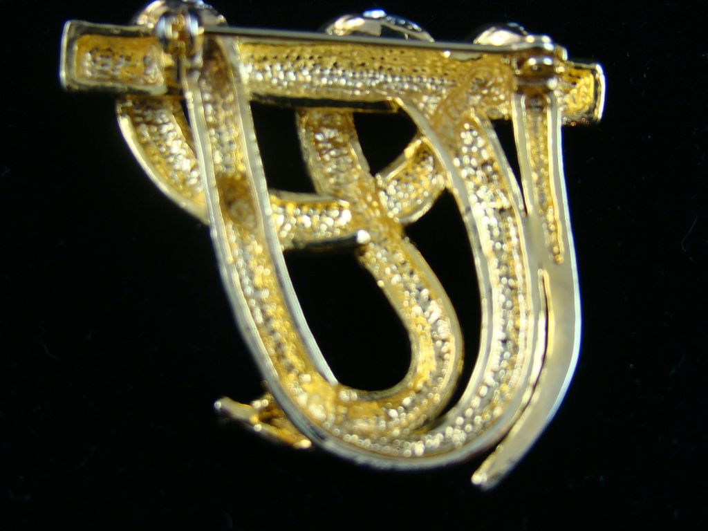 Designer Quality Rhinestone Hanging Snake Brooch Designer Quality Rhinestone Hanging Snake Brooch