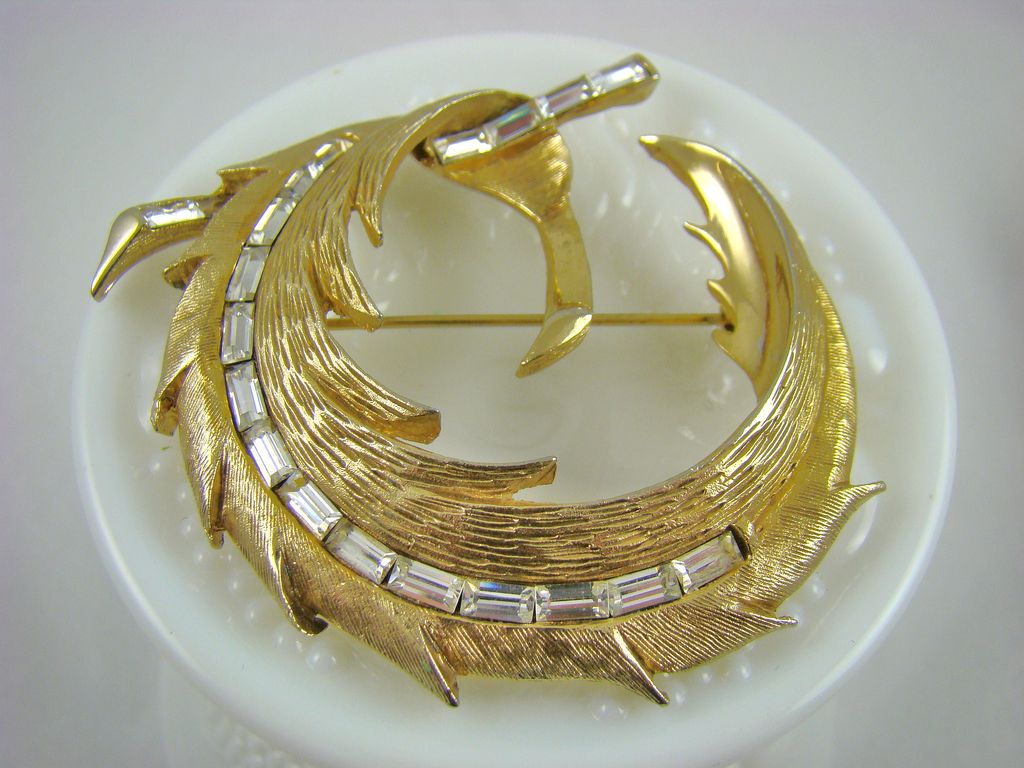 PELL Stunning Rhinestone Baguette Brooch ~ Back Street Collection PELL Stunning Rhinestone Baguette Brooch ~ Back Street Collection