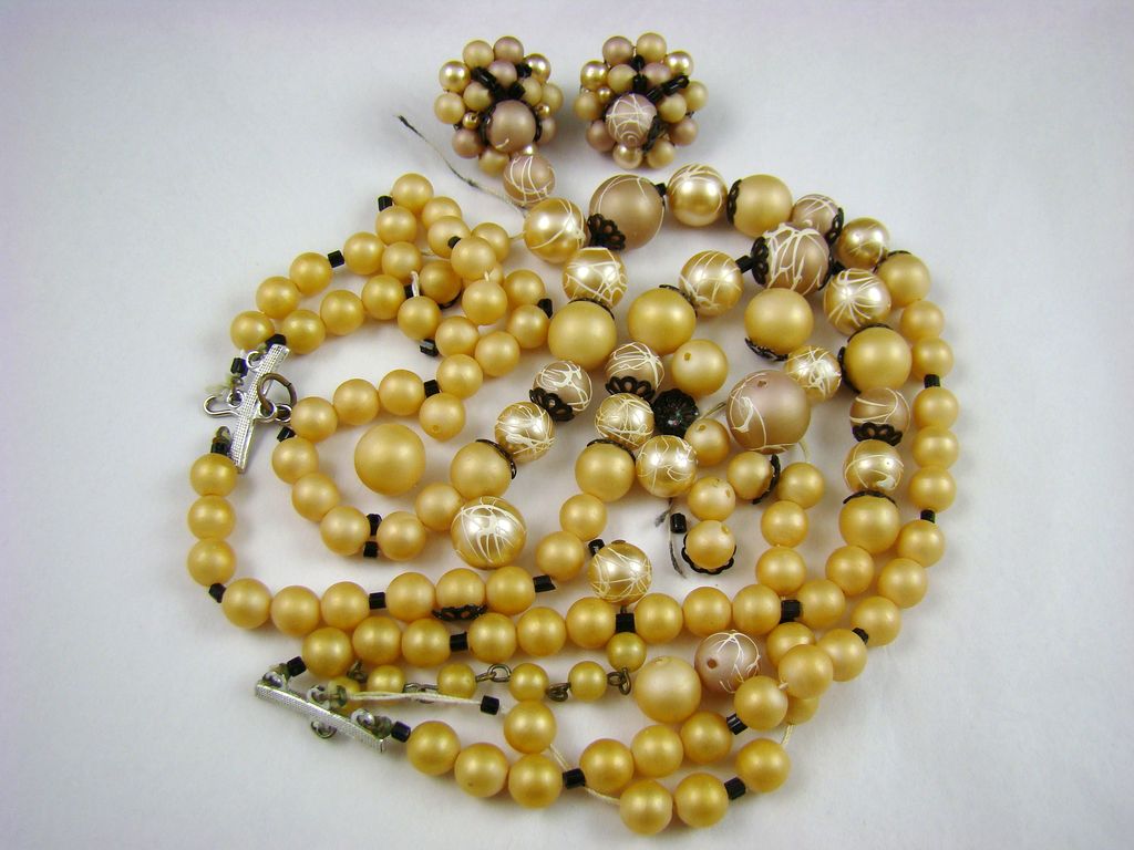 Loose Beads with Matching Earrings signed Japan Loose Beads with Matching Earrings signed Japan