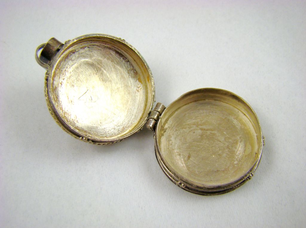 Old Sterling and Blue Lapis Pill Box Pendant Old Sterling and Blue Lapis Pill Box Pendant
