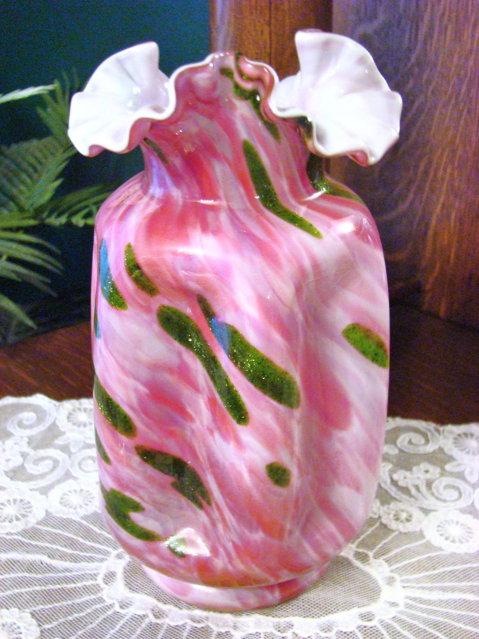 Fenton Vasa Murrhina Rose Adventurine ~ Connoisseur Collection 1989 ~ Pinch Vase Fenton Vasa Murrhina Rose Adventurine ~ Connoisseur Collection 1989 ~ Pinch Vase