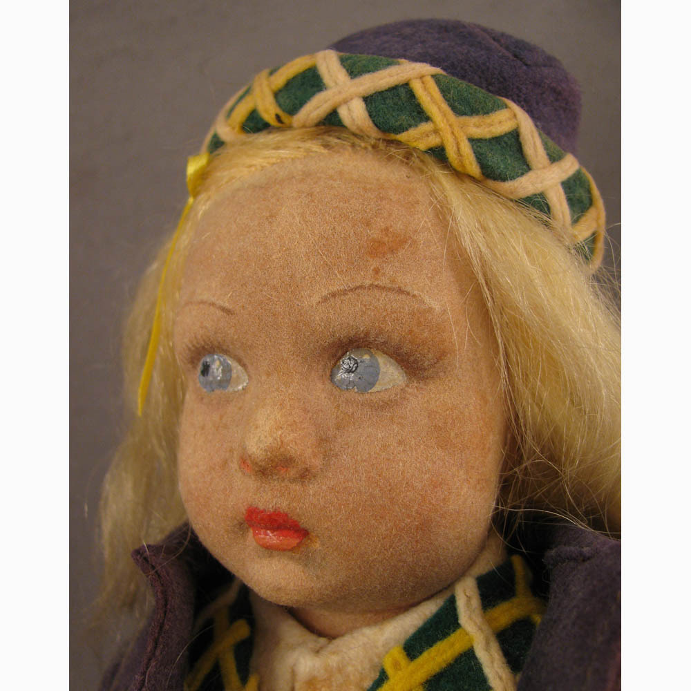 14" Lenci Blond Lucia Girl in Skiing Outfit 14" Lenci Blond Lucia Girl in Skiing Outfit