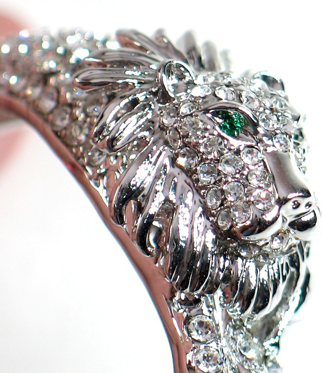SLS! SAVE $50! Contemporary Rhinestone Lion Bangle - Glitter Galore! SLS! SAVE $50! Contemporary Rhinestone Lion Bangle - Glitter Galore!