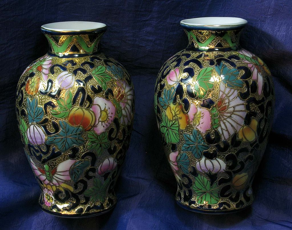 2 Vases Stamped Satsuma - Reproductions but Lovely! 2 Vases Stamped Satsuma - Reproductions but Lovely!