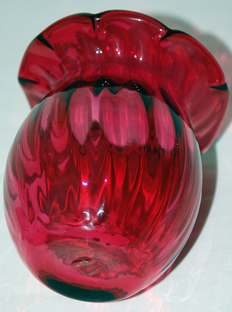 Cranberry Art Glass Small Vase Cranberry Art Glass Small Vase