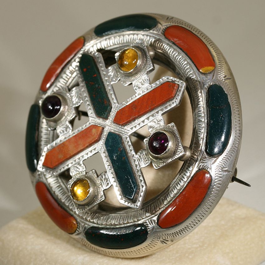 Impressive Antique Scottish Agate Citrine and Amethyst Saint Andrew's Cross Brooch/Pin c.1870 Impressive Antique Scottish Agate Citrine and Amethyst Saint Andrew's Cross Brooch/Pin c.1870