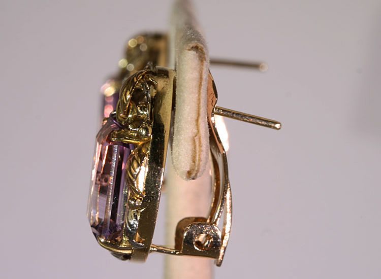 Stylish Vintage Retro Amethyst and Gold Floral Earrings Stylish Vintage Retro Amethyst and Gold Floral Earrings